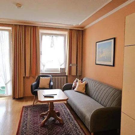 Kur-eck Apartment *